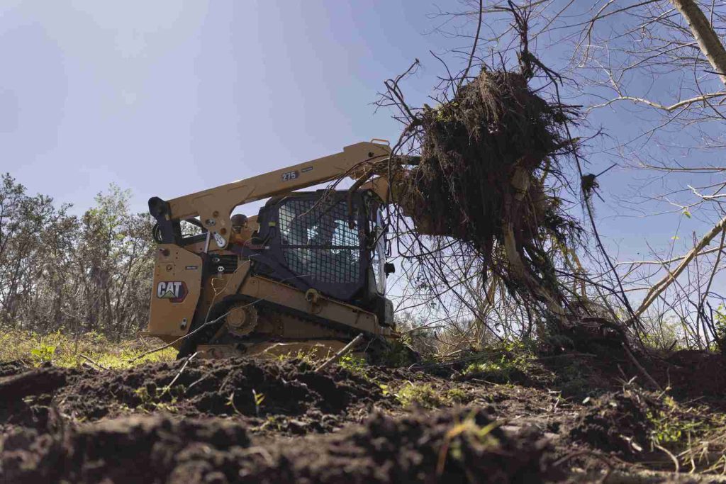 275-1_caterpillar_128ko_caterpillar_128ko_caterpillar_128ko-1.jpg