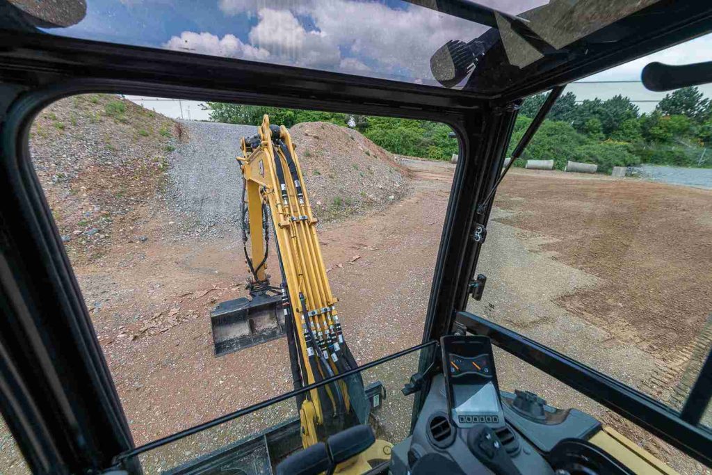 302.7-2_caterpillar_128ko_caterpillar_128ko_caterpillar_128ko-1.jpg