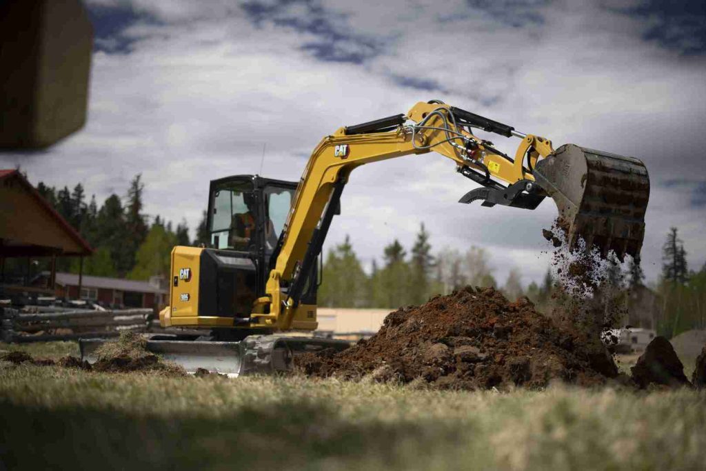 305-10_caterpillar_128ko_caterpillar_128ko_caterpillar_128ko-1.jpg