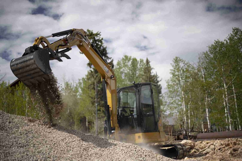 305-4-1_caterpillar_128ko_caterpillar_128ko_caterpillar_128ko-1.jpg