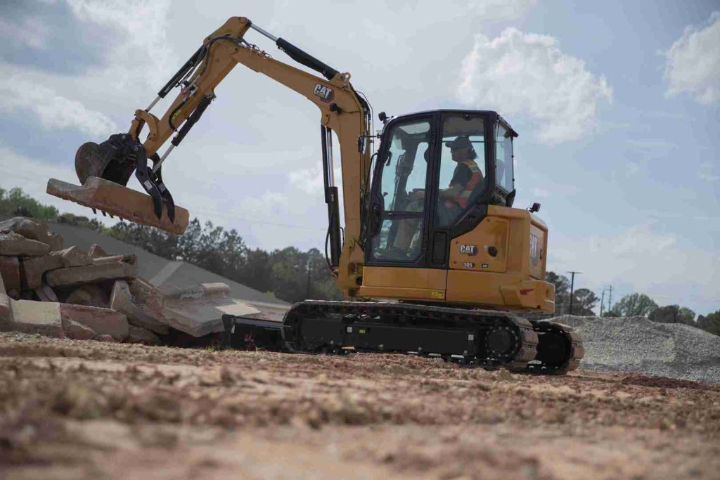 305-55_caterpillar_128ko_caterpillar_128ko_caterpillar_128ko-1.jpg
