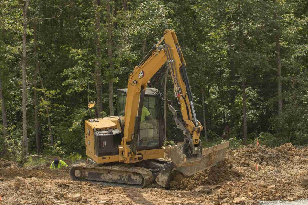 306-25_caterpillar_128ko_caterpillar_128ko_caterpillar_128ko-1.jpg