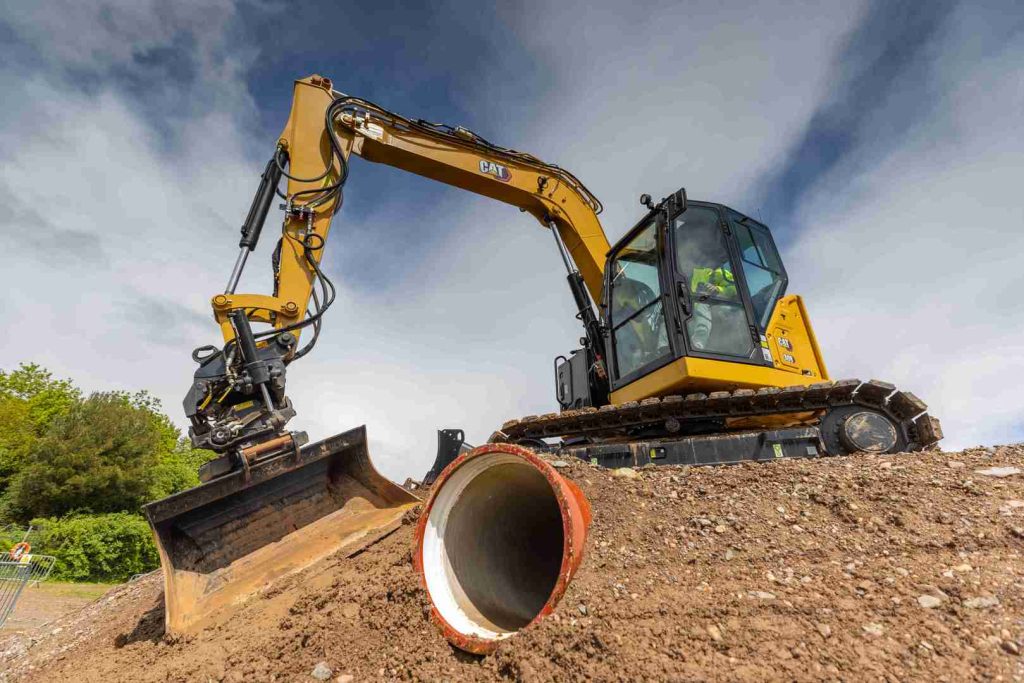 308-CR-7_caterpillar_128ko_caterpillar_128ko_caterpillar_128ko-1.jpg