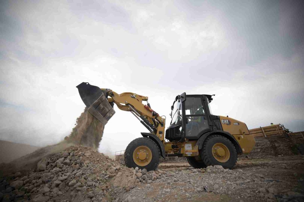 906_21_LV_288_caterpillar_128ko_caterpillar_128ko_caterpillar_128ko-1.jpg