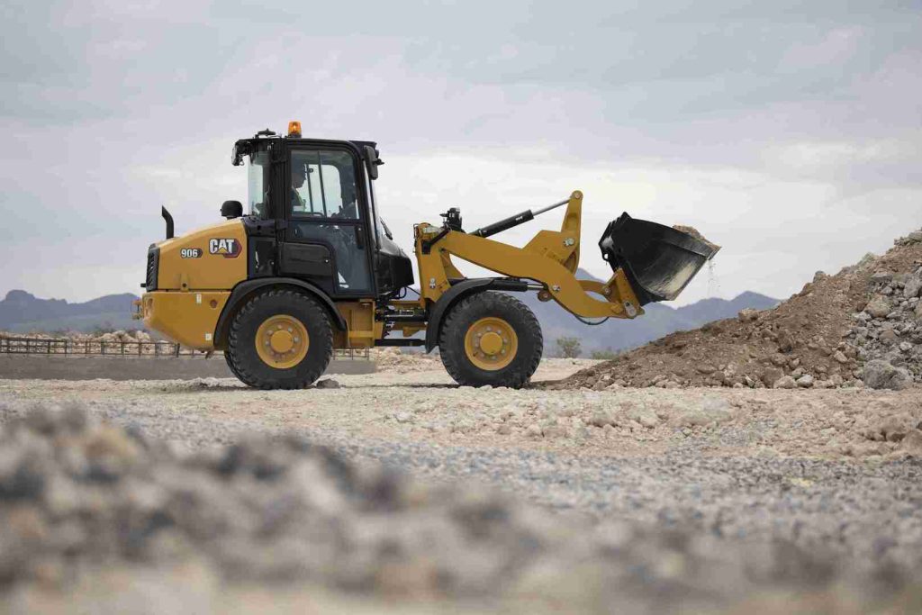 906_21_LV_303_caterpillar_128ko_caterpillar_128ko_caterpillar_128ko-1.jpg
