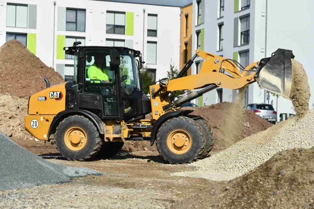 906_8_caterpillar_128ko_caterpillar_128ko_caterpillar_128ko-1.jpg