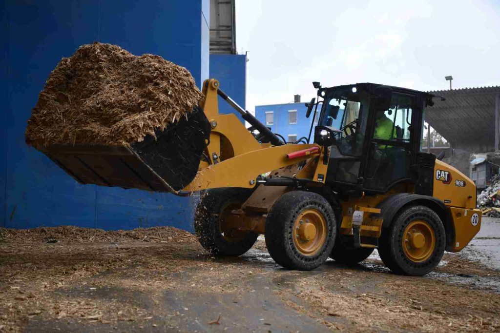 908-31_caterpillar_128ko_caterpillar_128ko_caterpillar_128ko-1.jpg